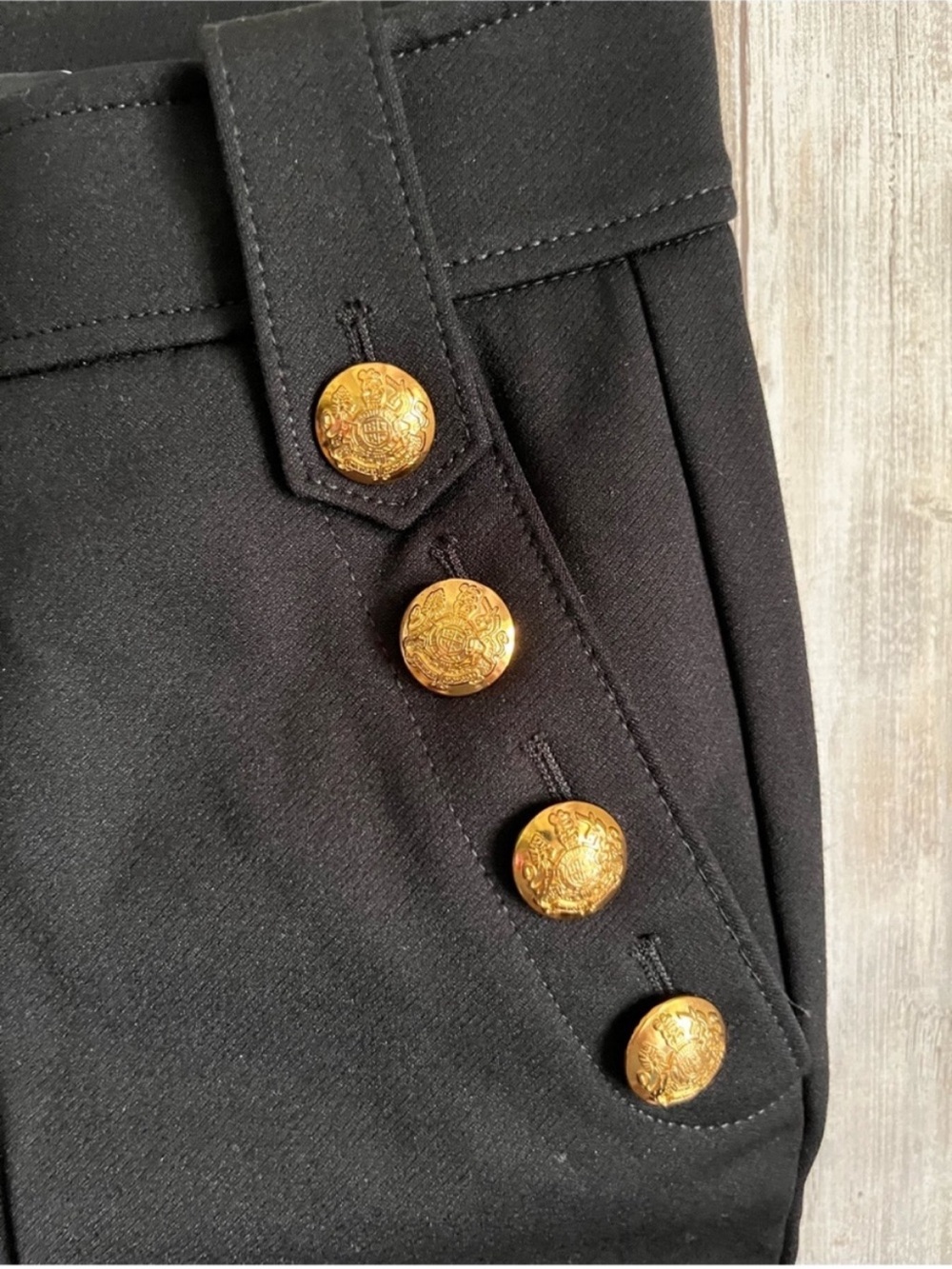 WHBM Jolie Luxe Stretch Black Gold Button Ankle Pants NWT Size 4 - Picture 4 of 7